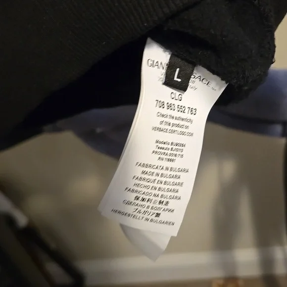 Men's Versace Versus Lion's Head Hoodie - Picture 4 of 7